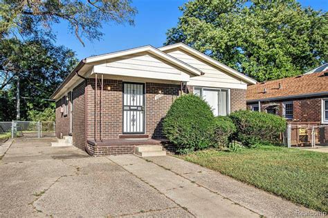 See photos and price history of this 5 bed, 2 bath, 2,171 Sq. Ft. recently sold home located at 17206 Roselawn St, Detroit, MI 48221 that was sold on 05/26/2023 for $266500.